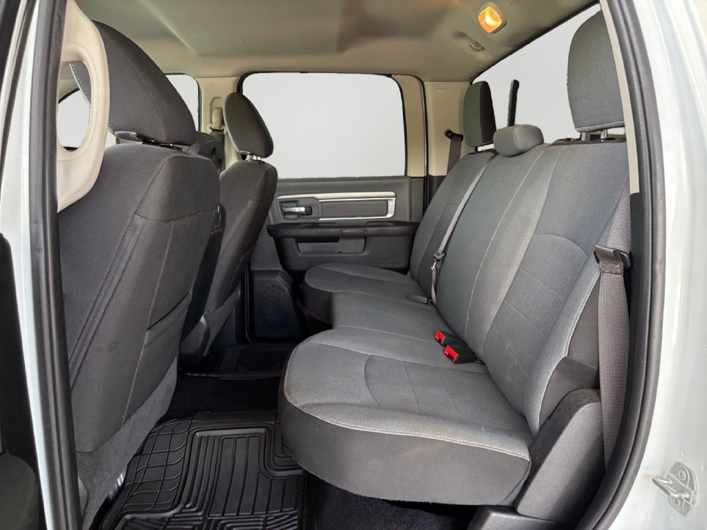 Used 2021 RAM 1500 Classic SLT RWD image 15