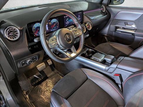 Certified 2022 Mercedes-Benz GLA 250 image 12