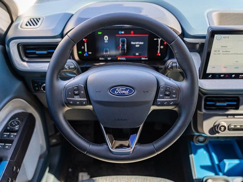 New 2025 Ford Maverick XLT w/ XLT Luxury Package image 18