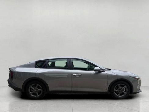 Used 2025 Kia K4 FWD image 14