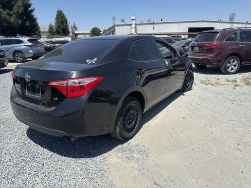 Used 2018 Toyota Corolla LE FWD image 5
