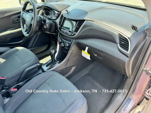 Used 2019 Chevrolet Trax LS image 15