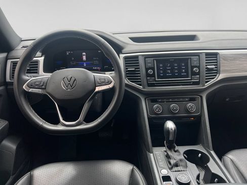 Used 2023 Volkswagen Atlas Cross Sport SE AWD/4WD image 24