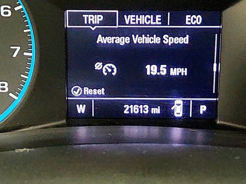 Used 2018 Chevrolet Equinox LT FWD image 30