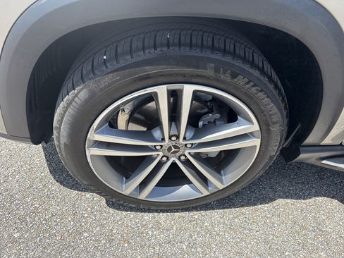 Certified 2022 Mercedes-Benz GLE 350 image 19