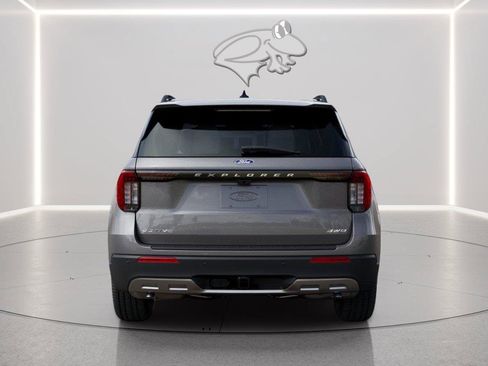 New 2027 Ford Explorer Active w/ Active Comfort Package AWD/4WD image 4