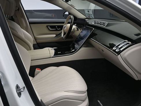 Used 2023 Mercedes-Benz S 500 4MATIC image 28