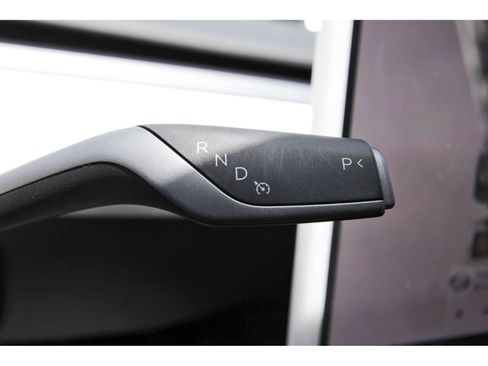 Used 2024 Tesla Model Y Performance AWD/4WD image 18