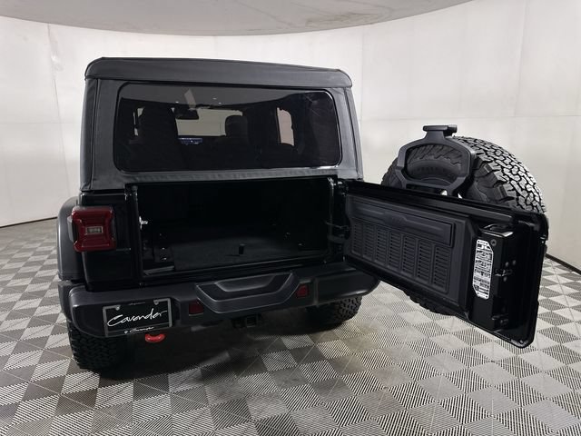 Used 2025 Jeep Wrangler Unlimited Rubicon w/ Convenience Group AWD/4WD image 27