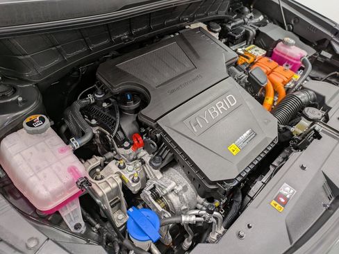 Certified 2024 Kia Niro LX image 30