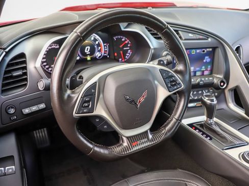 Used 2017 Chevrolet Corvette Z06 w/ Z07 Performance Package RWD image 19
