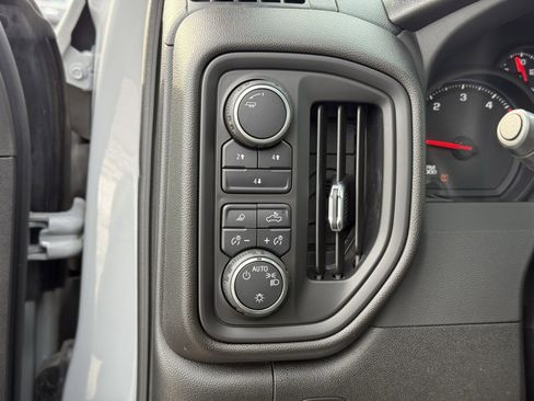 Used 2025 Chevrolet Silverado 2500 Custom w/ Custom Value Package image 24