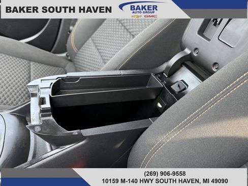 Used 2021 GMC Terrain SLE w/ Driver Convenience Package image 24