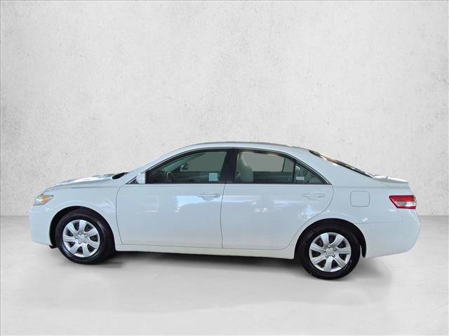 Used 2011 Toyota Camry LE FWD image 9