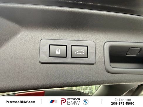Used 2025 Subaru Forester Touring AWD/4WD image 21