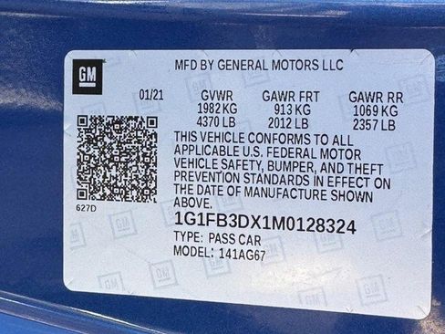 Used 2021 Chevrolet Camaro LT w/ RS Package image 24