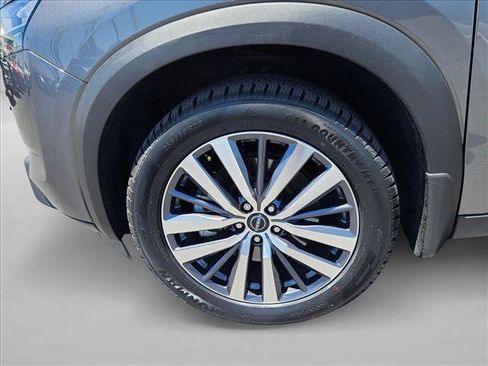 Used 2022 Nissan Pathfinder Platinum w/ Cargo Package FWD image 24