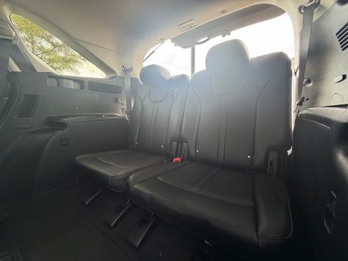 Used 2022 Kia Sorento S AWD/4WD image 7