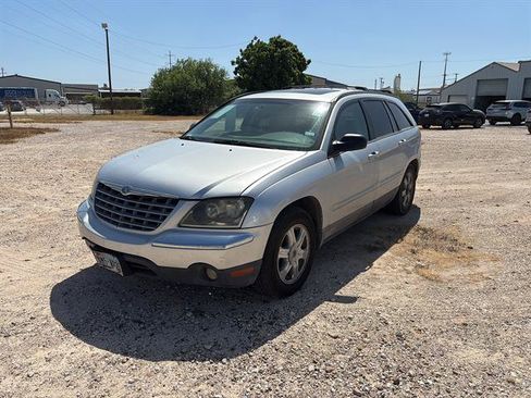 Used 2005 Chrysler Pacifica Touring FWD image 3