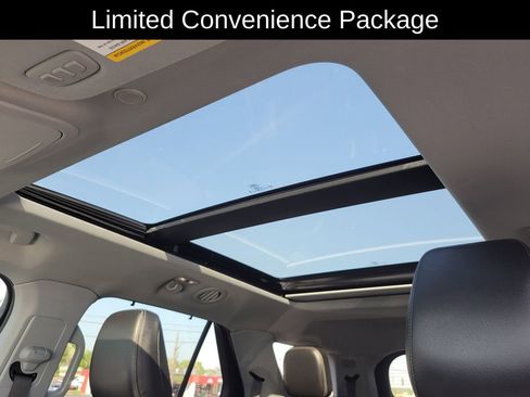 Used 2023 Ford Explorer Limited w/ Limited Technology Package AWD/4WD image 28