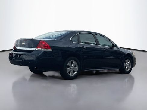 Used 2011 Chevrolet Impala LT FWD image 6