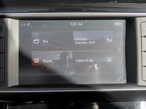 Used 2018 Jaguar XE Prestige image 14