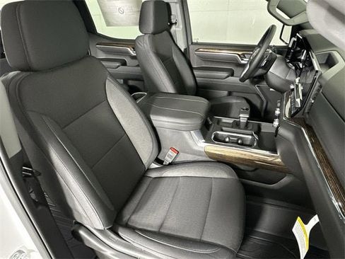 New 2025 GMC Sierra 1500 Elevation image 28
