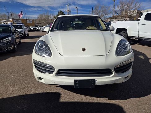 Used 2011 Porsche Cayenne S image 2
