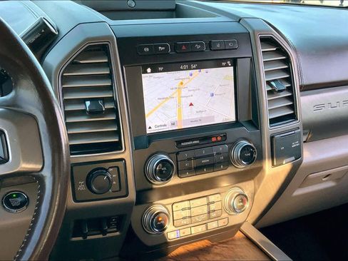 Used 2019 Ford F250 Limited image 5