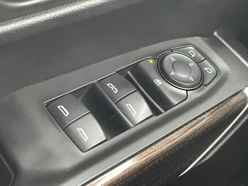 Used 2021 Chevrolet Silverado 1500 LT Trail Boss w/ Convenience Package II image 15