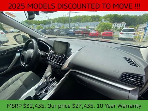 New 2025 Mitsubishi Eclipse Cross SE image 32