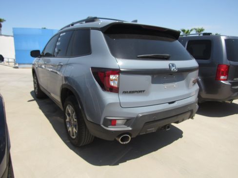 Used 2022 Honda Passport TrailSport image 4