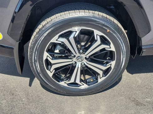 Used 2022 Toyota RAV4 XSE w/ Weather Package image 6