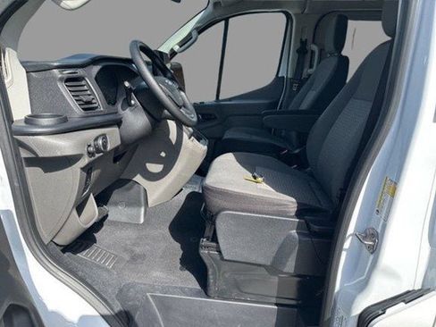 Used 2024 Ford Transit 350 XLT RWD image 3