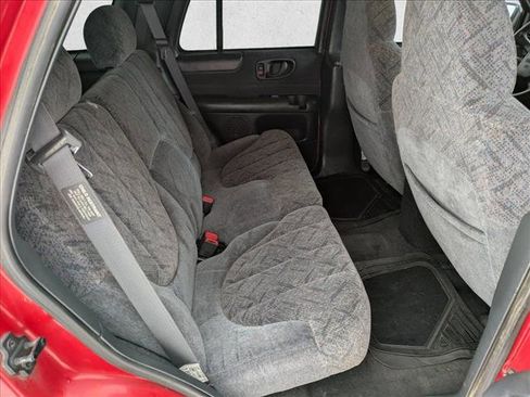 Used 1999 GMC Jimmy SLE AWD/4WD image 18
