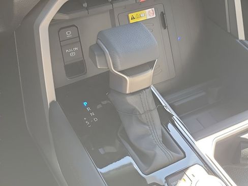 New 2026 Toyota Tundra Limited AWD/4WD image 30
