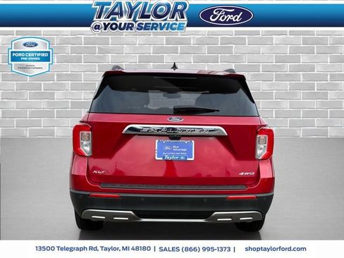 Certified 2023 Ford Explorer XLT w/ Equipment Group 202A image 4
