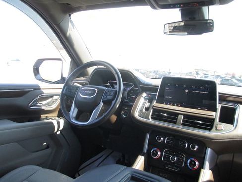 Used 2021 GMC Yukon SLE image 22