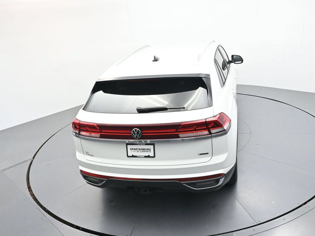 Used 2024 Volkswagen Atlas Cross Sport SE AWD/4WD image 22