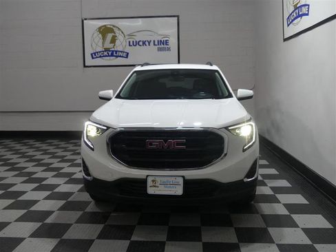 Used 2020 GMC Terrain SLE w/ Driver Convenience Package image 2