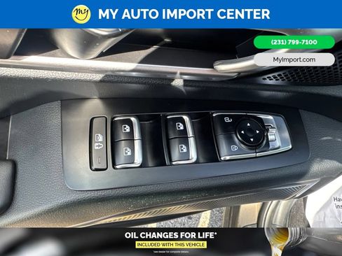 Used 2025 Kia Telluride S AWD/4WD image 11