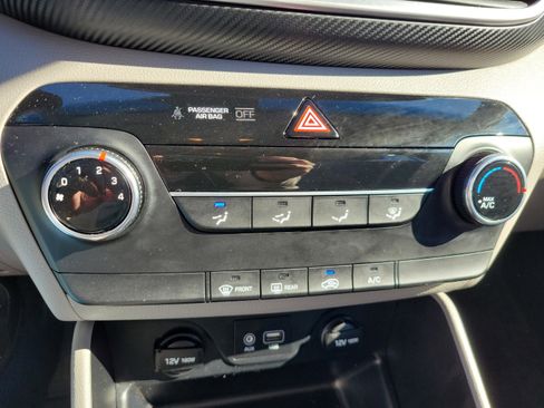 Used 2019 Hyundai Tucson SE image 20