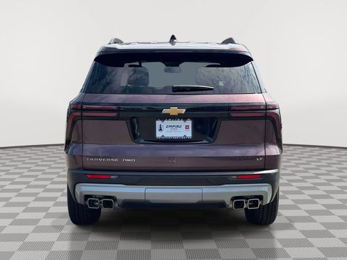 Used 2024 Chevrolet Traverse LT AWD/4WD image 6