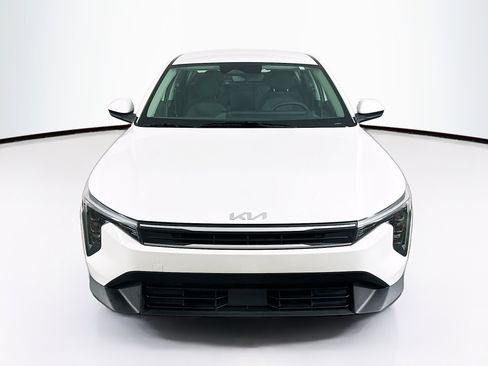 Used 2025 Kia K4 FWD image 2