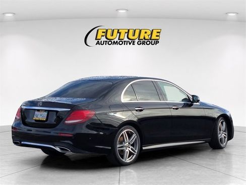 Used 2019 Mercedes-Benz E 300 image 5