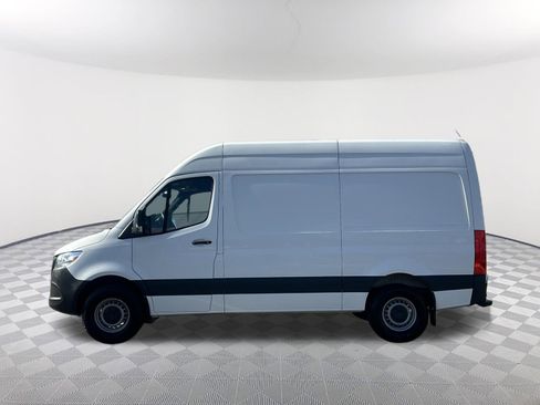 Used 2020 Mercedes-Benz Sprinter 2500 w/ Driver Convenience Package image 11