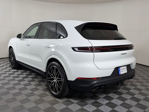 New 2026 Porsche Cayenne image 3