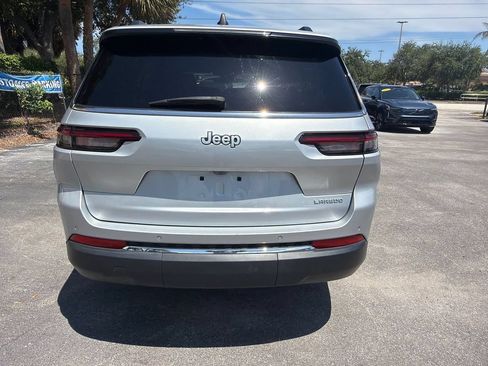 Used 2024 Jeep Grand Cherokee L Laredo RWD image 4