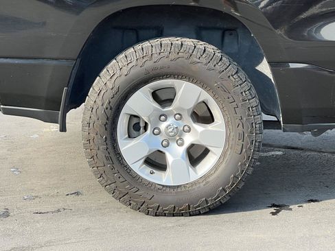 Used 2019 RAM 1500 Big Horn AWD/4WD image 15