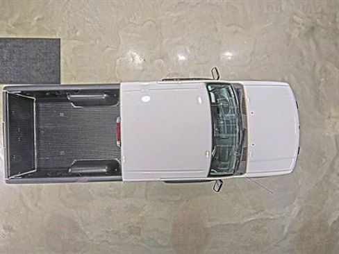 Used 2004 Nissan Frontier XE w/ (BGP) Basic Gear Pkg RWD image 7